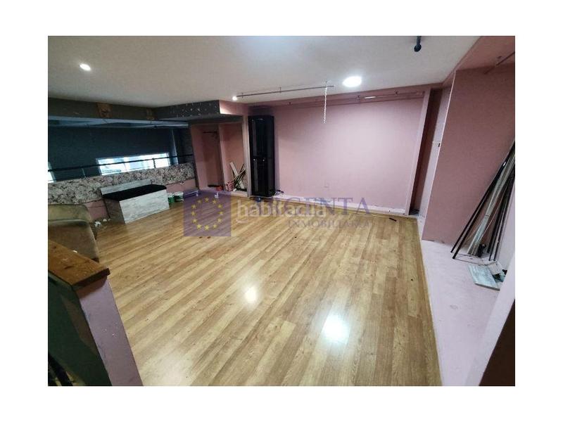 Foto ce419337-7b62-4f74-b921-7af39f7552b0. Alquiler local comercial alquiler local en zona nuevo en Cáceres