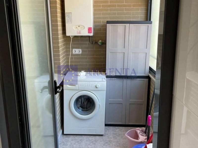 Foto 5c25a386-b234-4d53-a405-f05a9e21c38c. Affitto appartamento con riscaldamento parcheggio in Cáceres