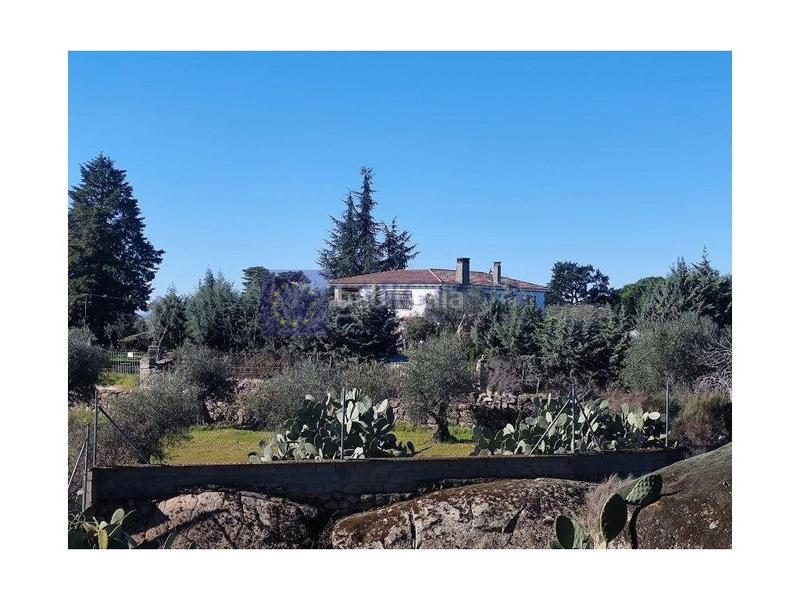 Foto 48e8e19f-f9b5-48bf-b140-db17357df171. Masia a Malpartida de Cáceres