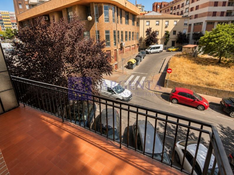 Foto 5cb89c47-86cc-45e8-9ac5-262b10e7bada. Piso venta piso Centro alquiler estudiantes en Centro Cáceres