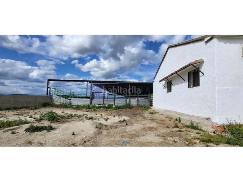 Foto 65fb3a29-1d83-4efa-8832-c08fedb82946. Masia a Galisteo