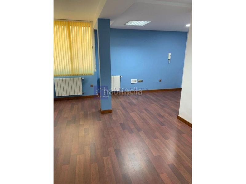 Foto 4fca4620-b2a0-4262-9039-cffa45f456fe. Miete büro in Centro Cáceres