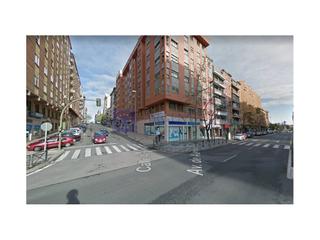 Location Local commercial  N/a. Local avenida alemania