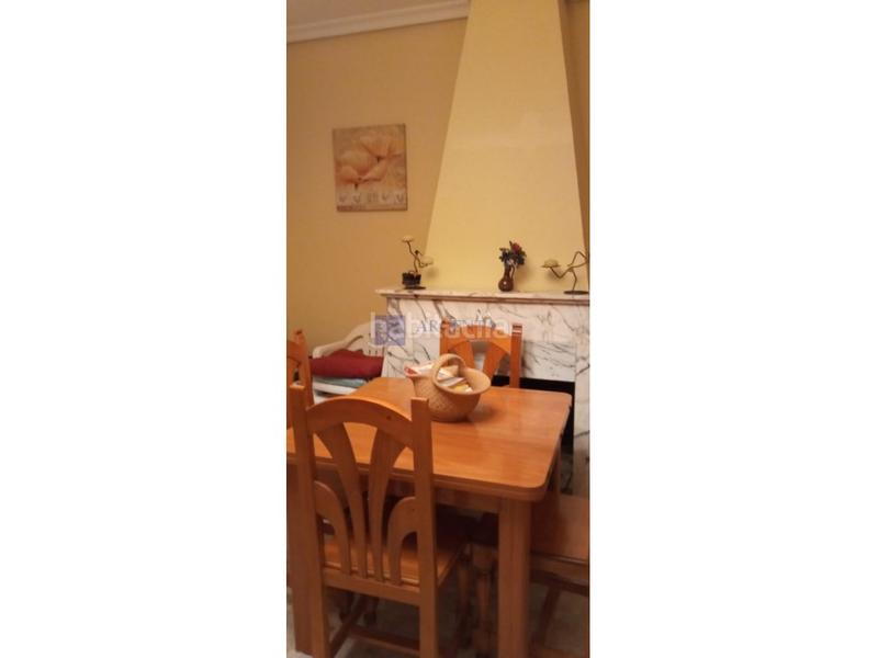 Foto ffe50f64-06ec-4850-ac3c-5699ecbcd2d4. Casa amb aparcament a Torreorgaz