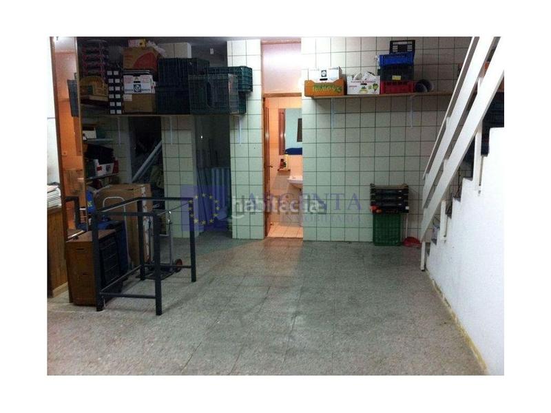 Foto 13d8541b-cfb1-423b-ae73-b1683a1da84f. Alquiler local comercial local canovas en Centro Cáceres