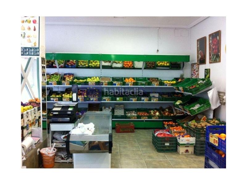 Foto 30911f2c-0fd8-4192-aba3-6ef839f234aa. Alquiler local comercial local canovas en Centro Cáceres