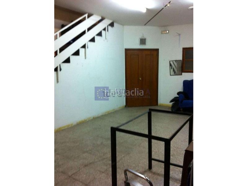 Foto 457a2f09-c561-45d2-ba93-5bea529abd5d. Alquiler local comercial local canovas en Centro Cáceres