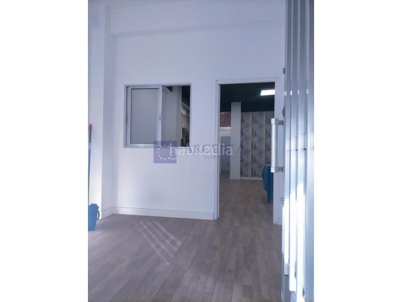 Foto a653bb54-2af4-4bb2-b3fe-791e0696a6d8. Alquiler local comercial local Centro en Centro Cáceres