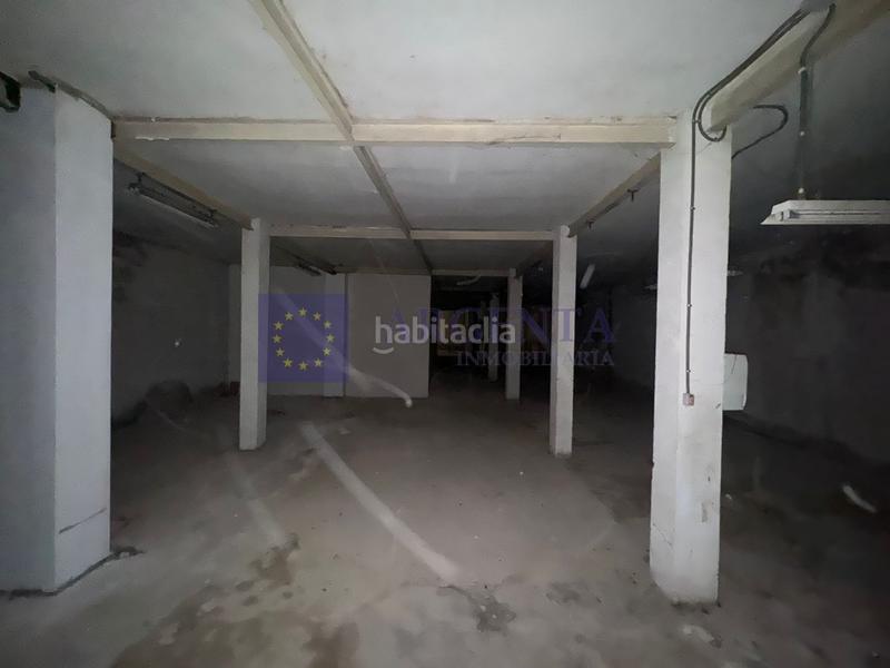 Foto 18187ff5-2ac5-411f-80d9-ad49b623c2f0. Location local commercial dans Centro Cáceres