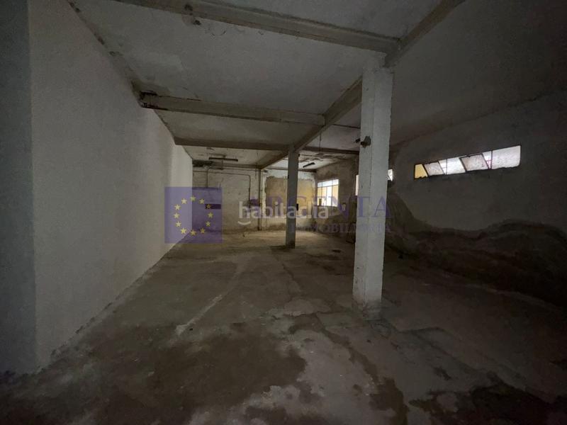 Foto b779c77e-0d6a-4805-9dfe-380e87c5c89c. Location local commercial dans Centro Cáceres