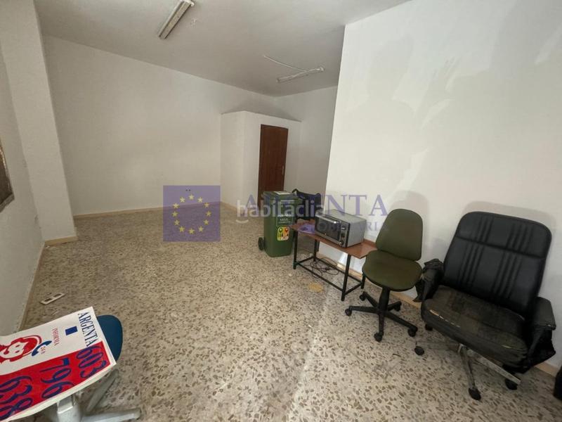 Foto c1e5ed99-555c-465d-b234-c193a64c6e6b. Lloguer local comercial a Centro Cáceres