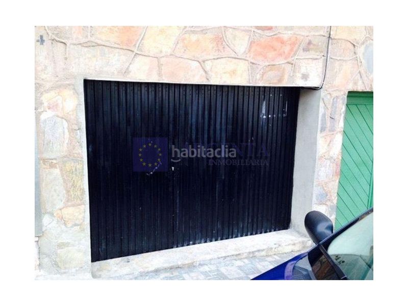 Foto e8bf3968-e040-4c7a-b1d0-5374f23e3f5b. Local comercial a Centro Cáceres