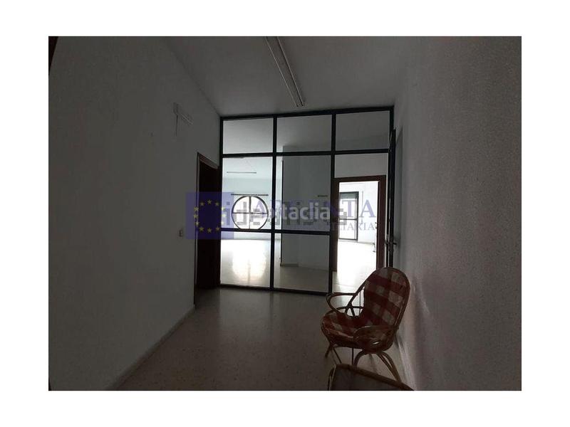 Foto 8e4b1483-3142-41a5-baff-341434f282f5. Büro in Centro Cáceres