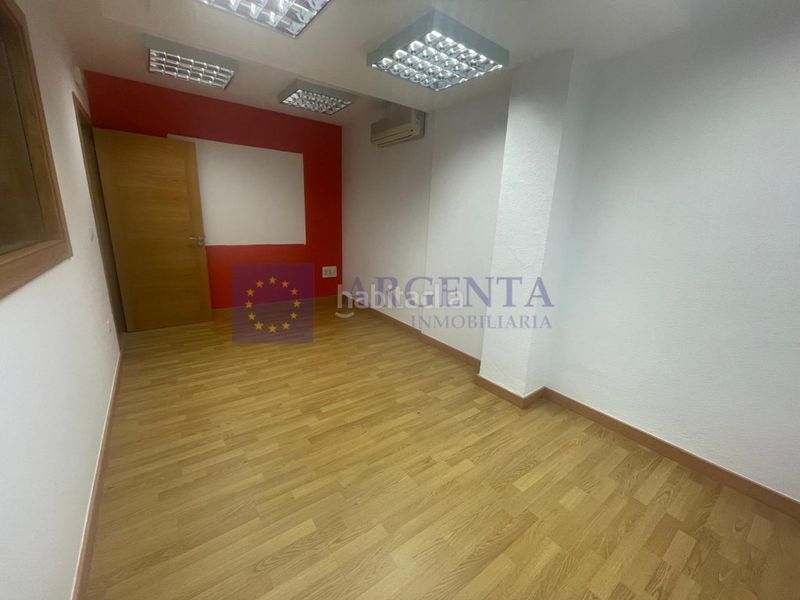 Foto 8534dbc3-d055-4795-809f-8bc630559689. Local comercial a Centro Cáceres