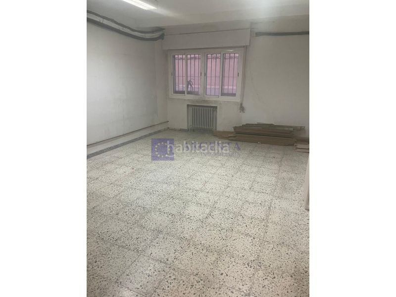 Foto e497304f-3937-4831-a290-d9caa9b5e804. Local comercial a Centro Cáceres