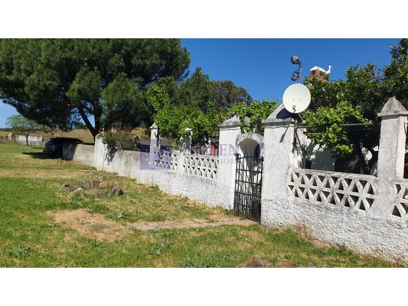 Foto c354d1da-a4b4-4a6a-96f0-ff5aafe5e794. Casa a Zona Norte - Hospital - Urbanizaciones Plasencia