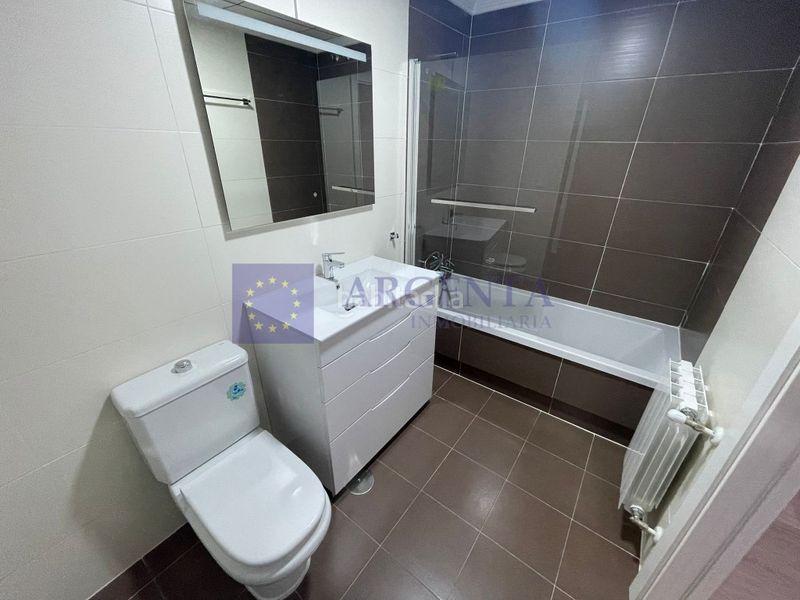 Foto a5c0a446-e688-4a4a-bab7-91e6ded3bb10. Pis amb aparcament piscina a nuevo Cáceres Cáceres
