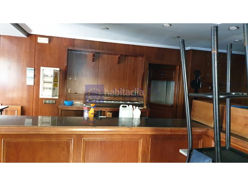 Foto d843071b-2d96-4faf-aa88-2b2d2778948e. Local comercial a Centro Cáceres