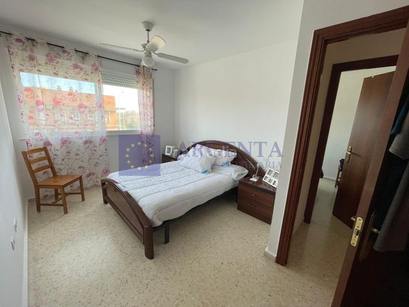 Foto 07c9974e-a700-48d0-923d-6ee06a2cb302. Duplex with parking in Montesol - Mejostilla Cáceres