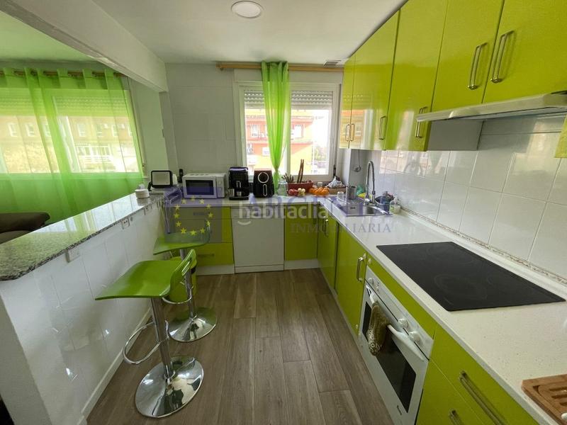 Foto e77bc717-f99e-4a85-92b4-3d3c7adabd63. Duplex with parking in Montesol - Mejostilla Cáceres