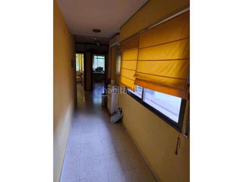 Foto d8b3d0ec-cfdd-4aee-bb92-40f8c128ed01. Alquiler local comercial se alquila local oficina en Cáceres