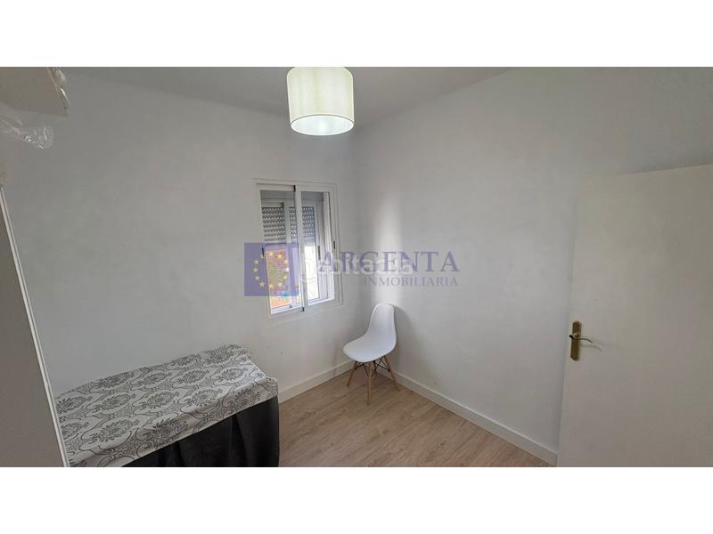 Foto cd439550-d66d-4a00-b1c7-905102881d10. Alquiler piso alquiler piso llopis 2 habitaciones en Cáceres