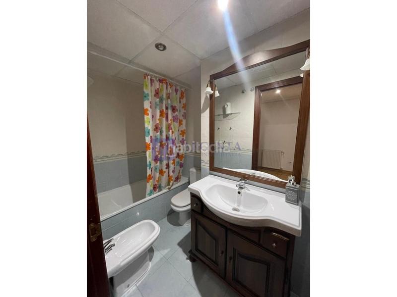 Foto 00552993-fb5a-4efd-95d0-3d5b051dd974. Location appartement avec parking dans Centro Cáceres