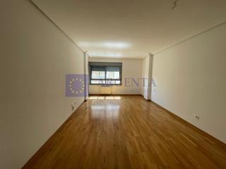 Location Appartement à Centro. Se alquila piso centro sin amueblar y con garaje