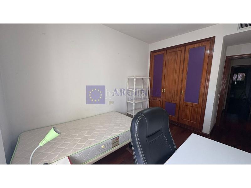 Foto c9355f64-3af2-4840-9d68-26f2f7e57e93. Alquiler piso  alquiler fratres en Centro Cáceres