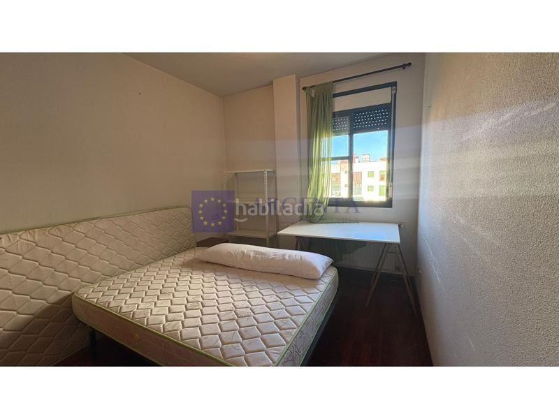 Foto ca74cc38-236a-48d9-b85c-3e01aa06a0ef. Alquiler piso  alquiler fratres en Centro Cáceres