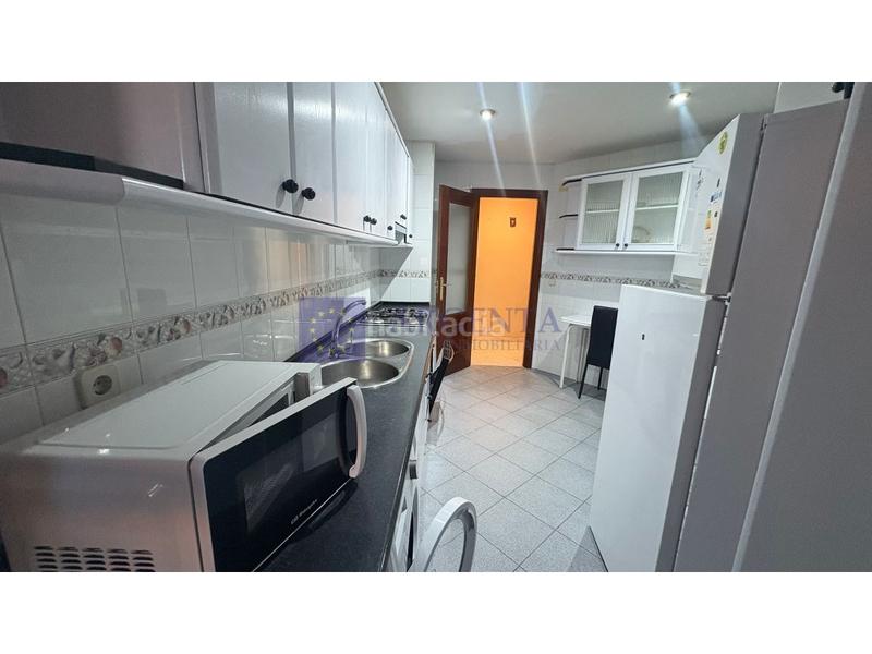 Foto eacb1e8f-0d39-4b7f-a44b-addd6475c618. Alquiler piso  alquiler fratres en Centro Cáceres