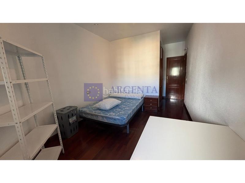 Foto 3e661884-77ec-4e15-bf5d-bca081857ba9. Rent flat with parking in Centro Cáceres