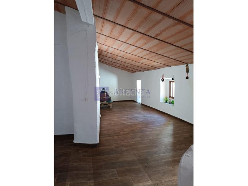 Foto 1815ab55-fecc-40e5-8640-fc093edbe8e5. Casa  en venta montanchez en Montánchez