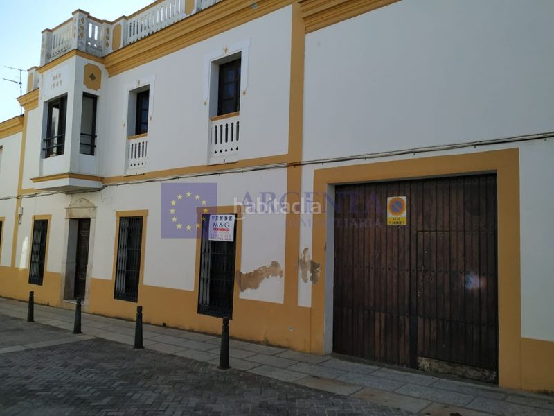 Foto 211dee8f-f254-43ff-a658-538a14e2fc9e. Casa amb aparcament a Alcuéscar