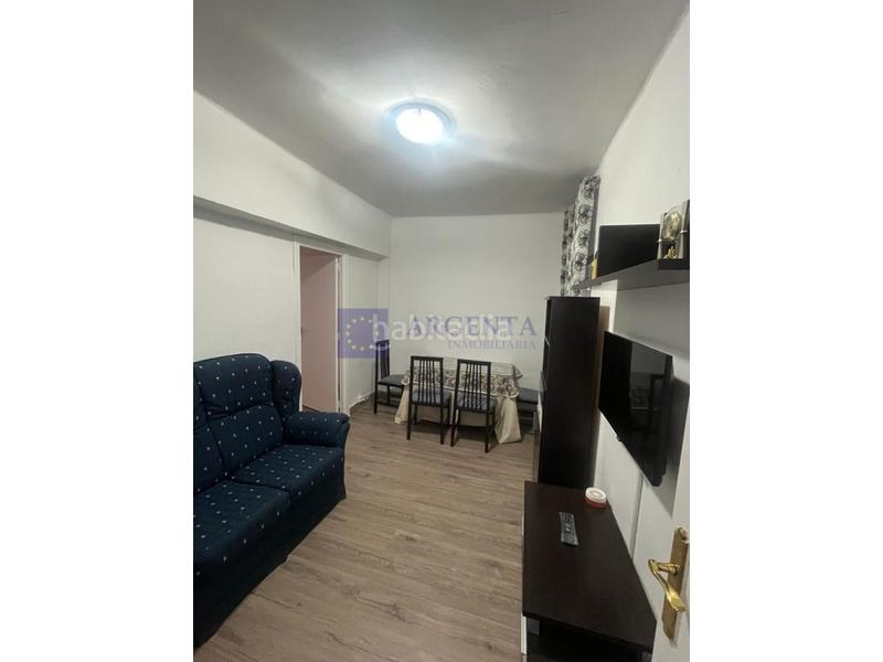 Foto f42273b4-6404-48c5-b76a-c1b3cd2baac8. Location appartement dans Casco Antiguo Cáceres