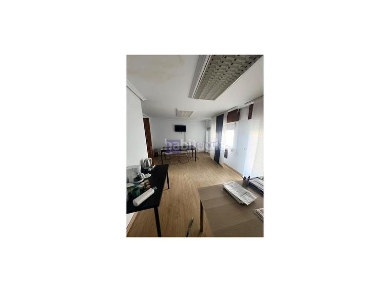 Foto 7baaa44a-b3eb-49f0-be4b-ed1f8a563327. Affitto locale commerciale in Casco Antiguo Cáceres