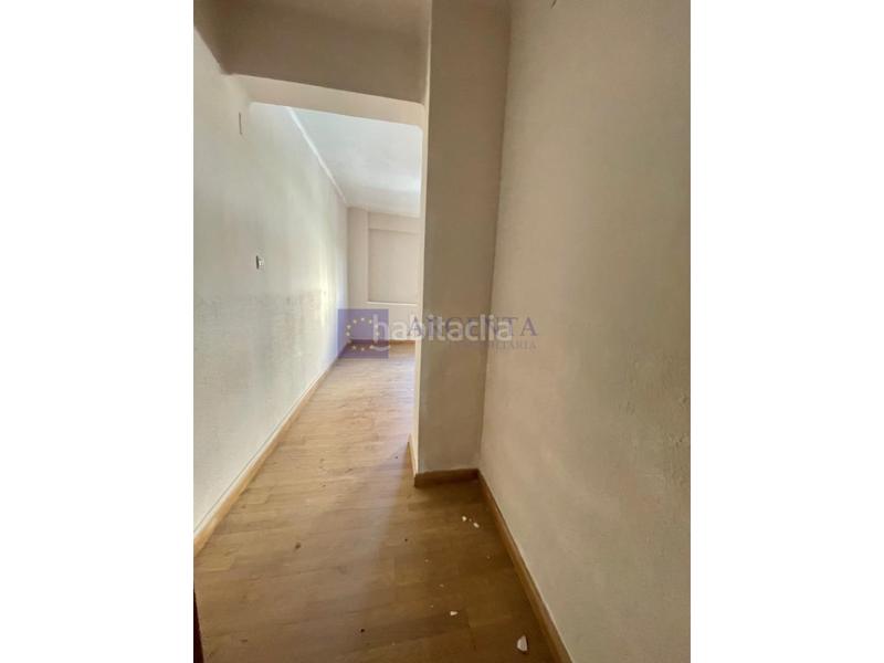 Foto 6791a627-685c-4574-8d34-24dc6b2a058e. Alquiler local comercial se alquila local tipo oficina Centro caceres en Cáceres