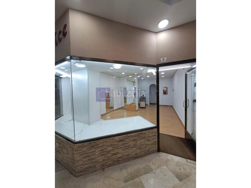 Foto 5442f6e8-2106-479f-a619-85666cfbd901. Affitto locale commerciale in Centro Cáceres