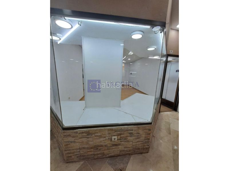 Foto a419bc5d-31da-4a26-ad4b-17637f5bd09d. Local comercial a Centro Cáceres