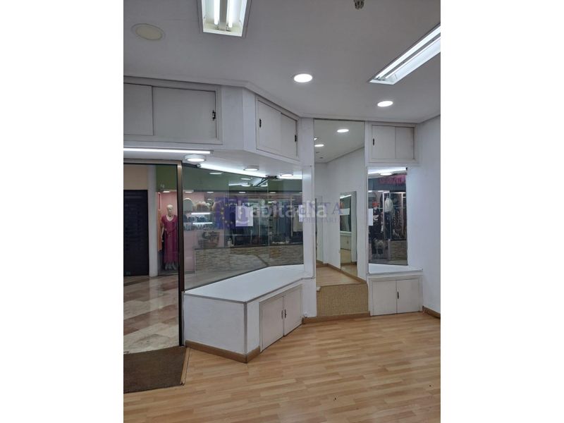 Foto e275be12-28da-4559-be3e-4bce3638c289. Local comercial a Centro Cáceres