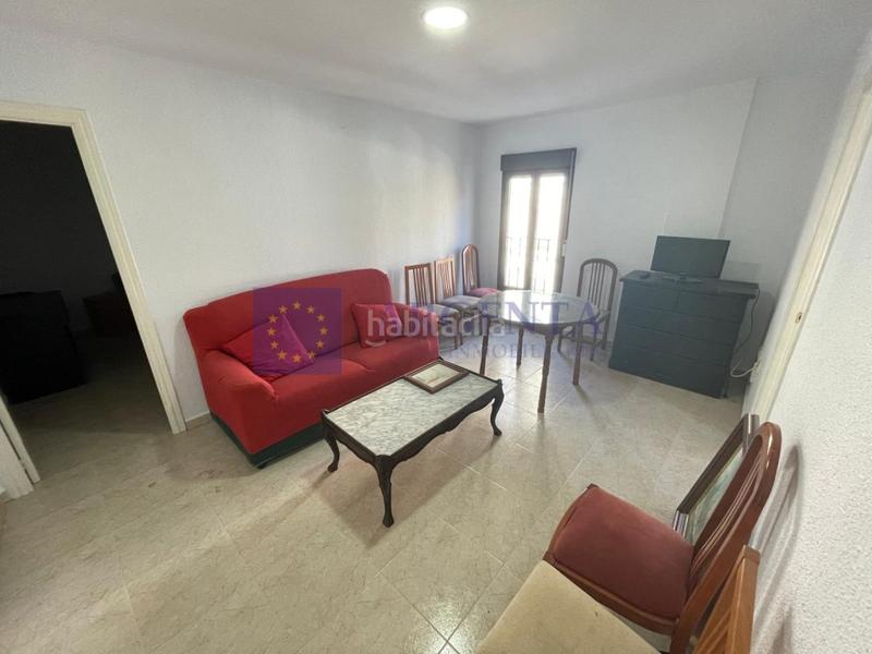 Foto 469fbf1c-eff1-4df1-b02b-7bbcdcbd08da. Piso  venta zona cánovas 4 habitaciones en Casco Antiguo Cáceres