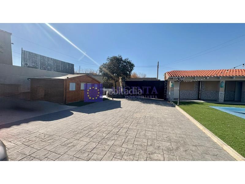 Foto ac50cd85-1cbc-46f2-a6c0-c90f996d7abd. Affitto chalet con parcheggio piscina in Montesol - Mejostilla Cáceres