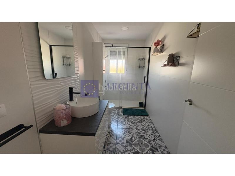 Foto a75c6edb-e210-4857-8990-fbec2a9ad74c. Location chalet avec parking piscine dans Montesol - Mejostilla Cáceres
