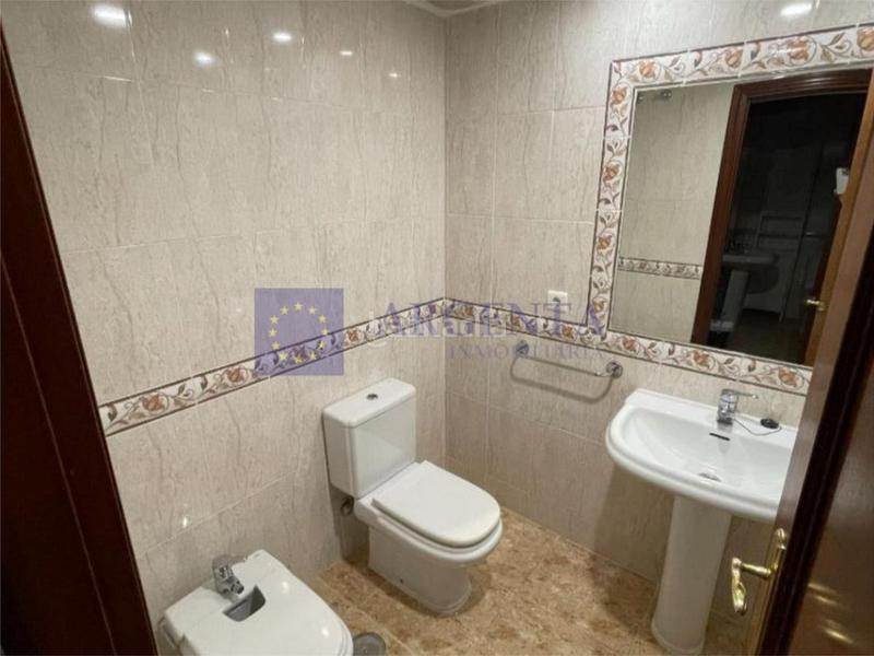 Foto 30226e49-1d29-4a03-9fa9-f3762a586b33. Alquiler piso  alquiler centro 3 habitaciones en Cáceres