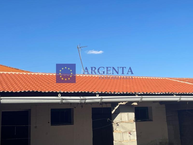 Foto 08b98d29-22e0-4963-adf7-fb40496aa6df. Maison avec parking dans Valdesalor - Rincón de Ballesteros Cáceres