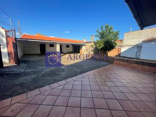Maison à Valdesalor - Rincón de Ballesteros. Casa en rincón de ballesteros
