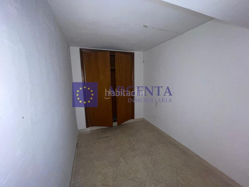 Foto e3dbe44f-42e8-4f8b-b25d-ad5dacbd8ec5. Alquiler local comercial se alquila local comercial Centro en Cáceres