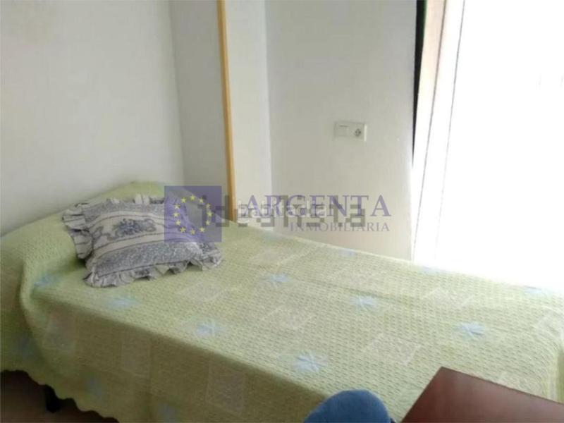 Foto 01fd6361-f434-44ac-9428-ba05956f3feb. Miete etagenwohnung mit parking in Centro Cáceres