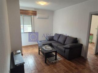 Location Appartement à Casco Antiguo. Se alquila piso centro