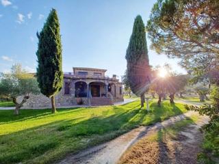Xalet a Sierra de Fuentes. Chalet con piscina sierra de fuentes